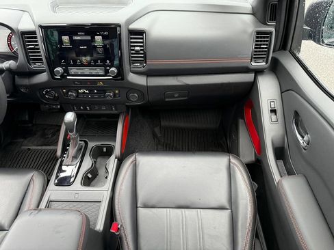 Used 2024 Nissan Frontier PRO-4X w/ Pro Premium Package image 19