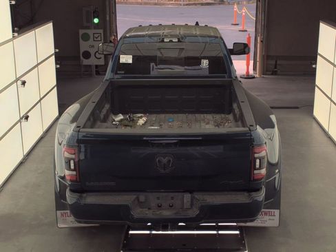 Used 2022 RAM 3500 Laramie AWD/4WD image 6