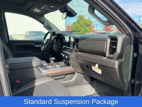 Used 2026 GMC Sierra 1500 SLT w/ SLT Premium Package image 16