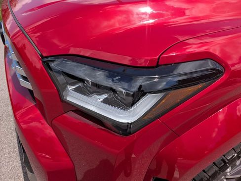 Used 2025 Toyota 4Runner Limited RWD image 7