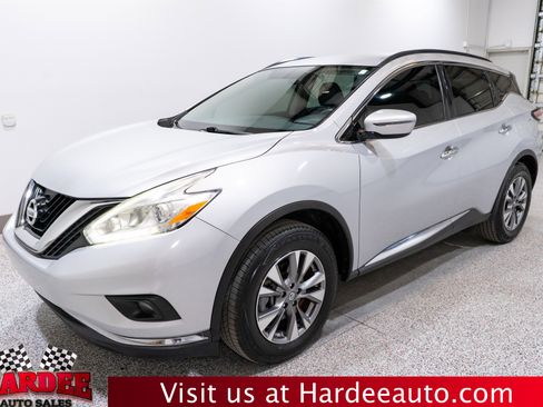 Used 2016 Nissan Murano SV FWD image 2