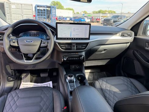 Used 2024 Ford Escape SE w/ PHEV Premium Package FWD image 11