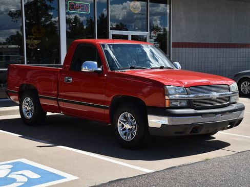 Used 2004 Chevrolet Silverado 1500 W/T RWD image 8