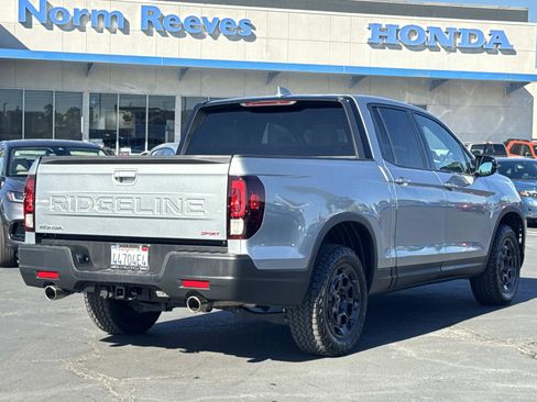 Used 2025 Honda Ridgeline Sport+ image 5