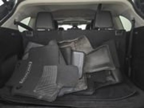 Used 2023 Toyota Highlander FWD image 16
