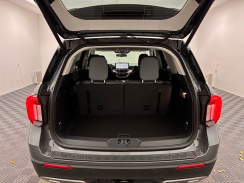 New 2026 Ford Explorer Active w/ Active Comfort Package image 9