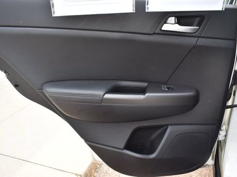 Used 2021 Kia Sportage S AWD/4WD image 30