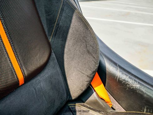 Used 2019 McLaren 570S Spider image 40