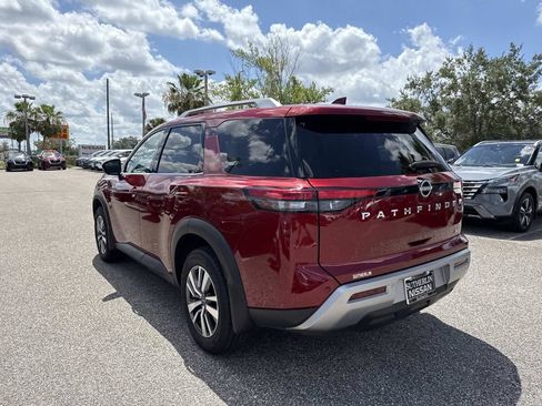Certified 2024 Nissan Pathfinder SL FWD image 6