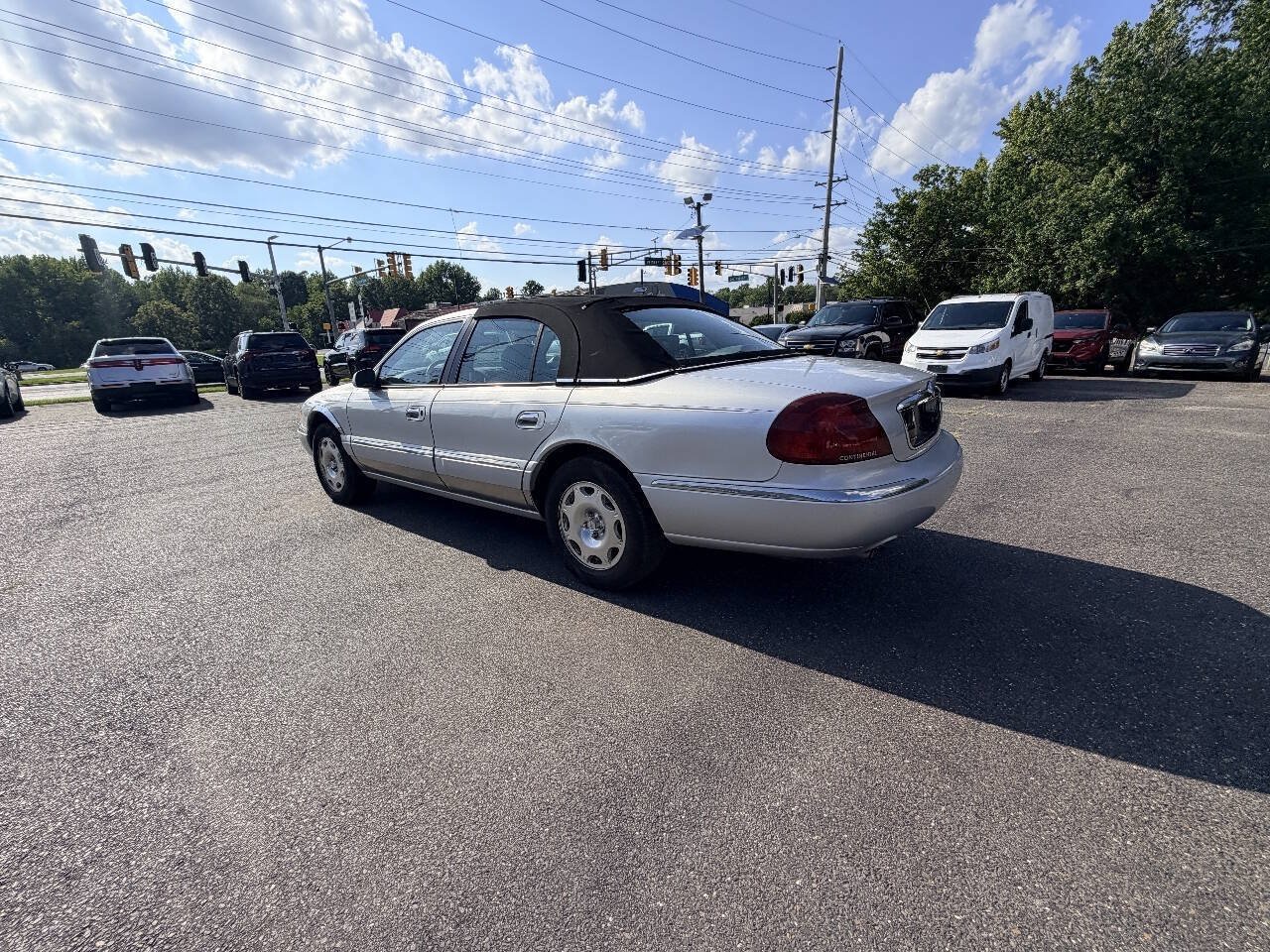 Used 1998 Lincoln Continental FWD image 27