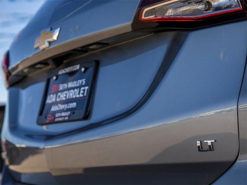 Used 2023 Chevrolet Equinox LT w/ Driver Convenience Package image 11