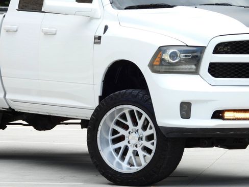 Used 2016 RAM 1500 Express AWD/4WD image 16