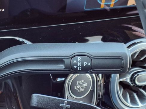 Used 2025 Mercedes-Benz GLA 250 4MATIC image 10