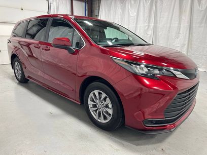 Used 2025 Toyota Sienna LE