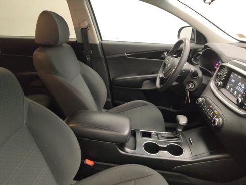 Used 2020 Kia Sorento LX image 21