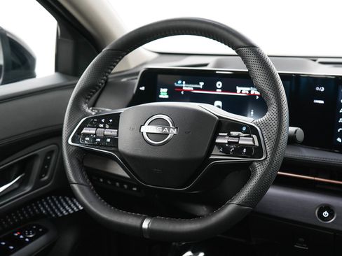 Used 2024 Nissan Ariya AWD image 18