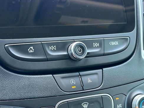 Used 2024 Chevrolet Malibu LS FWD image 16