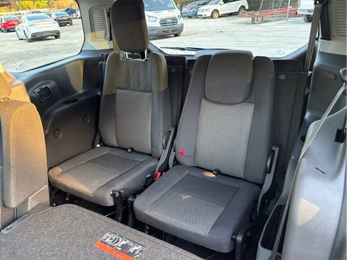 Used 2016 Ford Transit Connect XL image 29