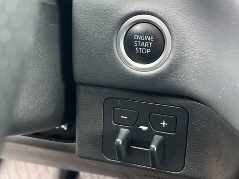 Used 2022 Toyota Tundra Platinum image 30