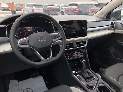 New 2026 Volkswagen Taos SEL AWD/4WD image 15
