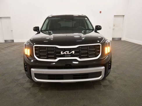 Certified 2024 Kia Telluride S w/ S Sunroof Package AWD/4WD image 11
