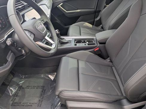 New 2025 Audi Q3 2.0T Premium image 15