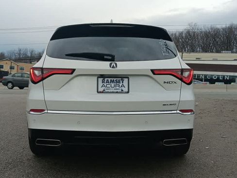 Used 2023 Acura MDX SH-AWD w/ Technology Package image 4