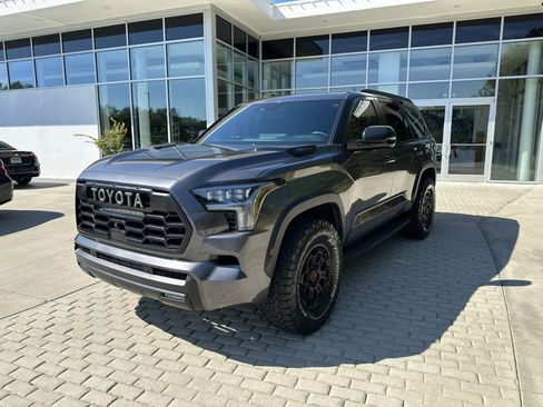 Used 2024 Toyota Sequoia TRD Pro AWD/4WD image 5