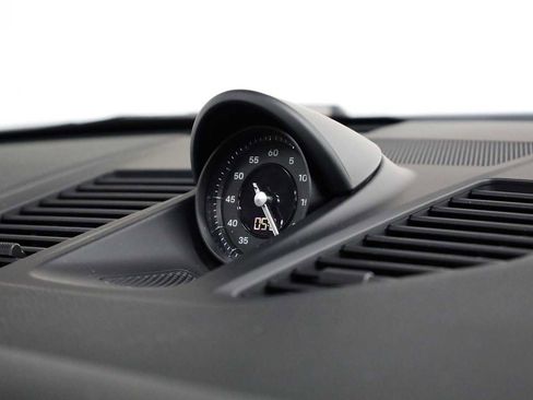 Certified 2022 Porsche 911 Carrera GTS image 21