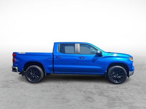 Used 2023 Chevrolet Silverado 1500 LT w/ LPO, Dark Essentials Package AWD/4WD image 7