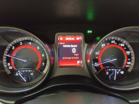 Used 2018 Dodge Journey Crossroad w/ Driver Convenience Group FWD image 23