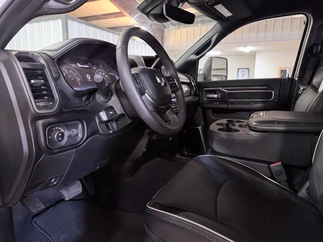 Used 2026 RAM 2500 Laramie AWD/4WD image 11