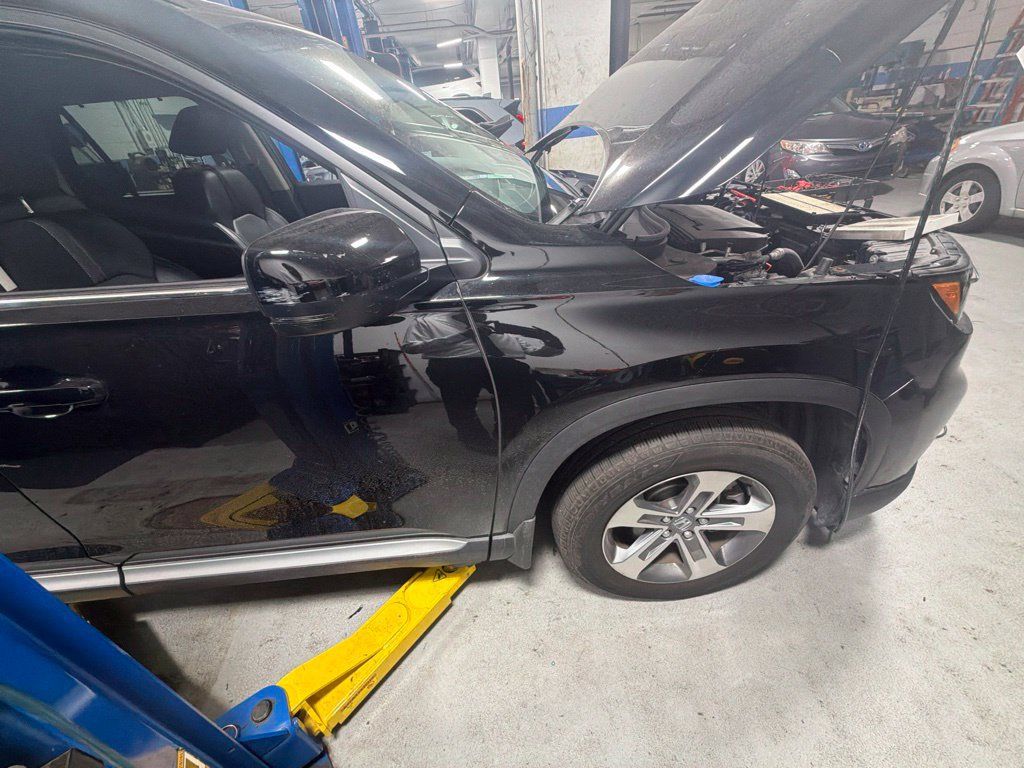 Used 2023 Honda Pilot EX-L image 6