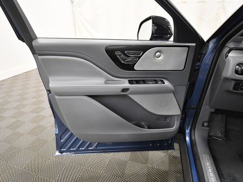 Used 2020 Lincoln Aviator Reserve w/ Equipment Group 201A AWD/4WD image 13