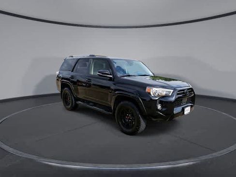 Used 2024 Toyota 4Runner SR5 Premium w/ Moonroof Package AWD/4WD image 2