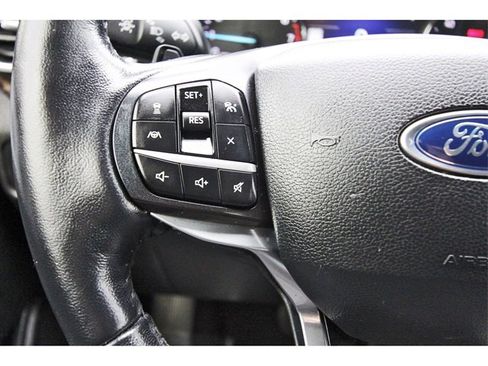 Used 2020 Ford Explorer Limited image 19