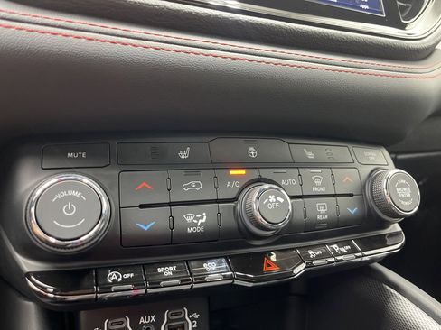 New 2025 Dodge Durango GT w/ Blacktop Package image 16