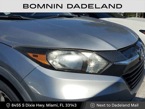 Used 2017 Honda HR-V LX image 6