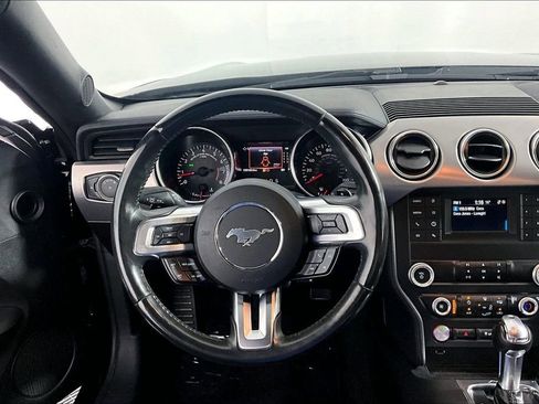 Used 2023 Ford Mustang GT RWD image 5