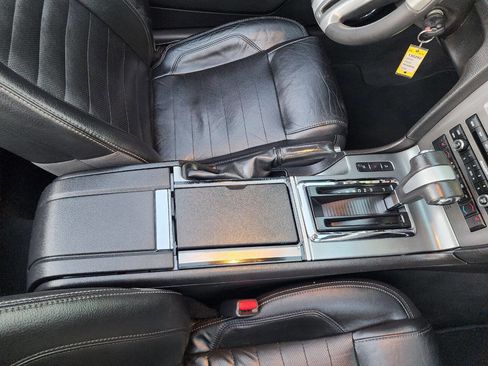 Used 2010 Ford Mustang GT Premium image 39