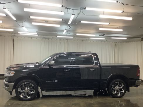 Used 2022 RAM 1500 Limited AWD/4WD image 9