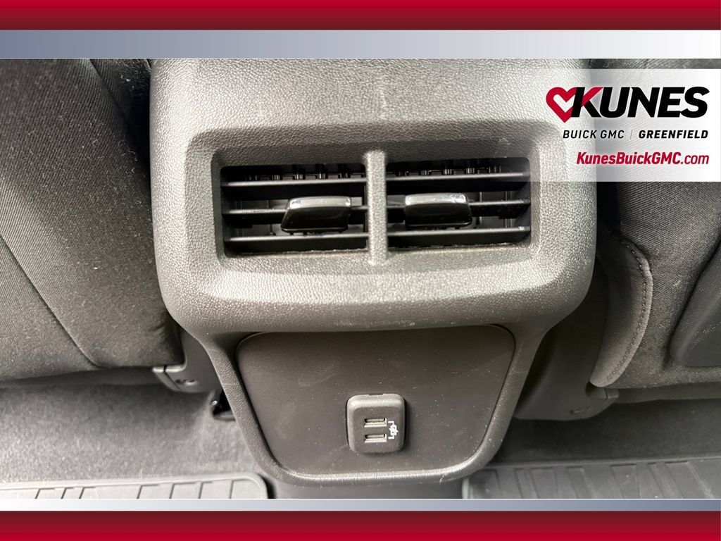 Used 2022 GMC Terrain SLE w/ Driver Convenience Package AWD/4WD image 36
