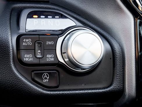 Used 2020 RAM 1500 Laramie image 13