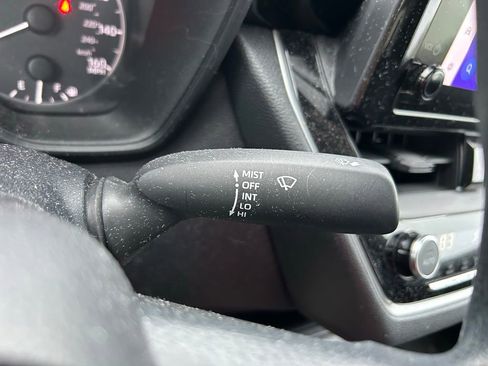 Used 2023 Toyota Corolla LE image 20