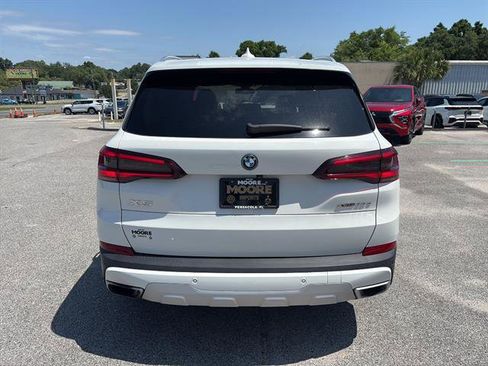 Used 2023 BMW X5 xDrive45e AWD/4WD image 7