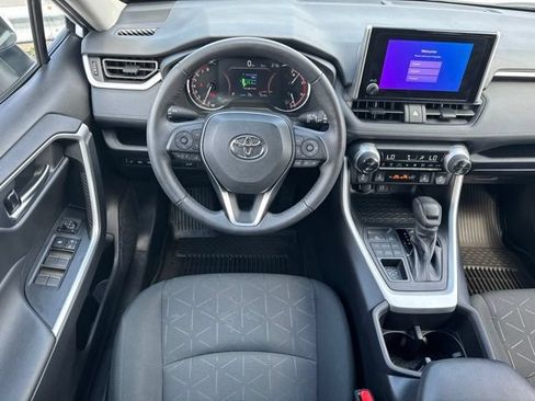 Used 2024 Toyota RAV4 XLE w/ Convenience Package AWD/4WD image 5