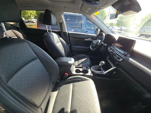 Used 2022 Kia Seltos SX w/ Sunroof Package image 9