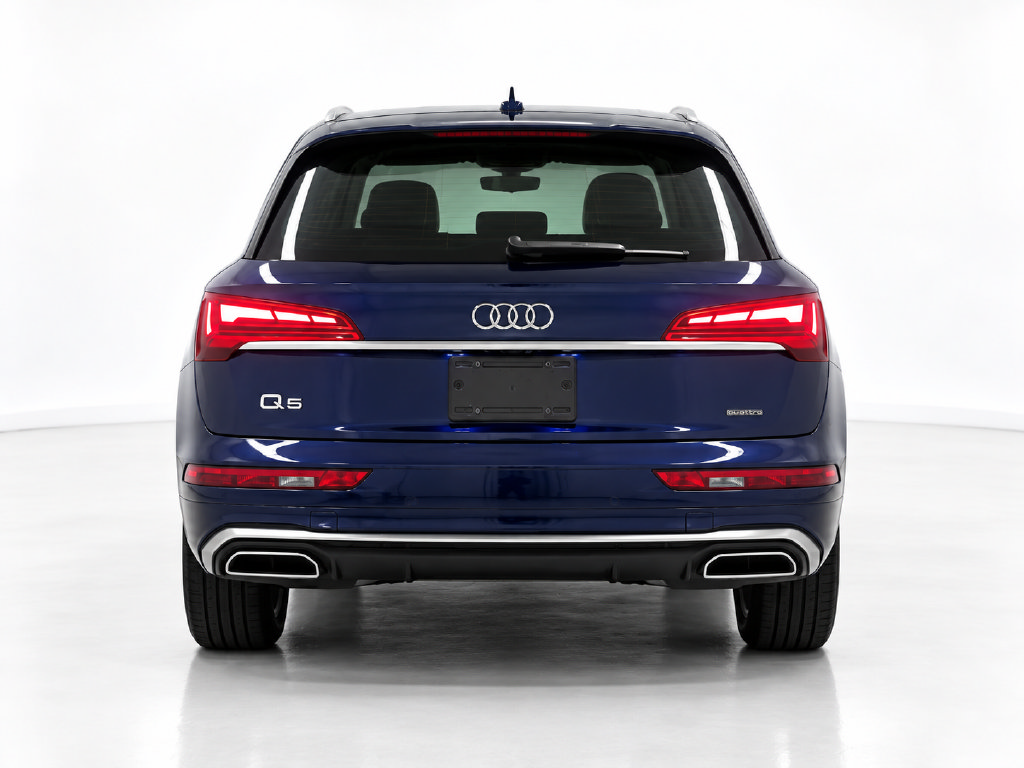 Used 2023 Audi Q5 2.0T Premium w/ Convenience Package AWD/4WD image 3