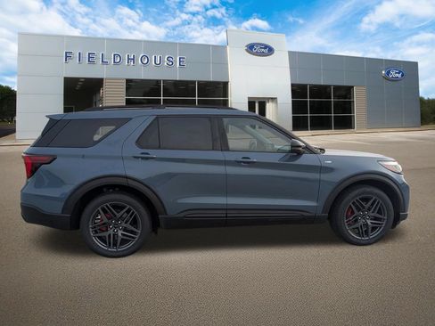 New 2026 Ford Explorer ST-Line w/ ST-Line Street Pack AWD/4WD image 5