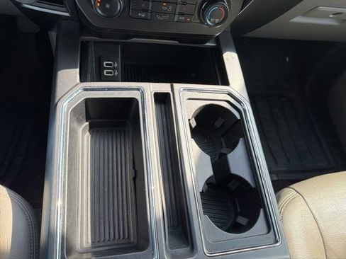 Used 2018 Ford F150 XLT w/ Equipment Group 302A Luxury AWD/4WD image 23